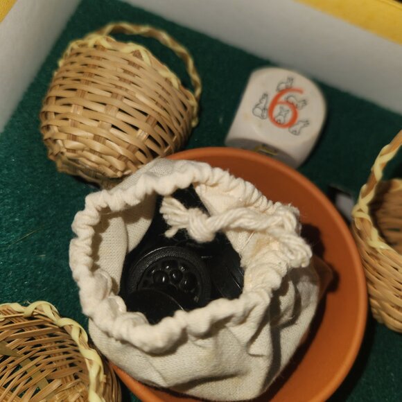 1997 World of Betatrix Potter Peter Rabbit's Blackberry Game - Picture 6 of 6